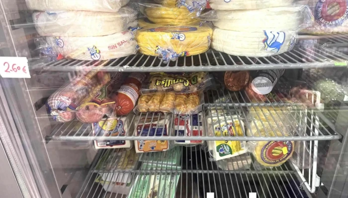 Chao Shi Supermercado Alimentacion Buena Suerte Productos Asiaticos Latinos Africanos Del Propietario - Torrejón de Ardoz