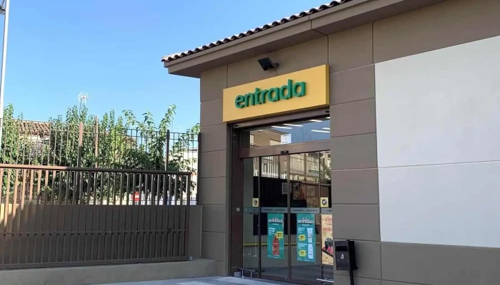 Ahorramas -  Estacionamiento - Villarejo de Salvanés