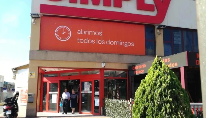 Alcampo -  Estacionamiento - Valdemorillo