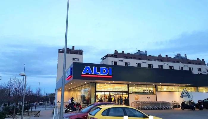 Aldi -  Estacionamiento - Madrid