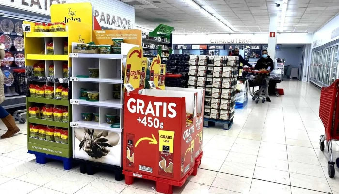 Autoservicios Familia -  Interior - La Arena