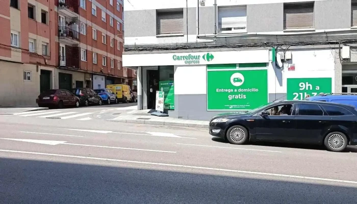 Carrefour Express -  Estacionamiento - Gijón