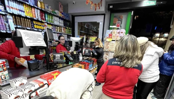 Carrefour Express -  Videos - Madrid