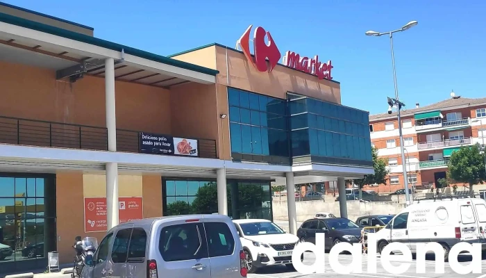 Carrefour Market -  Estacionamiento - San Martín de Valdeiglesias