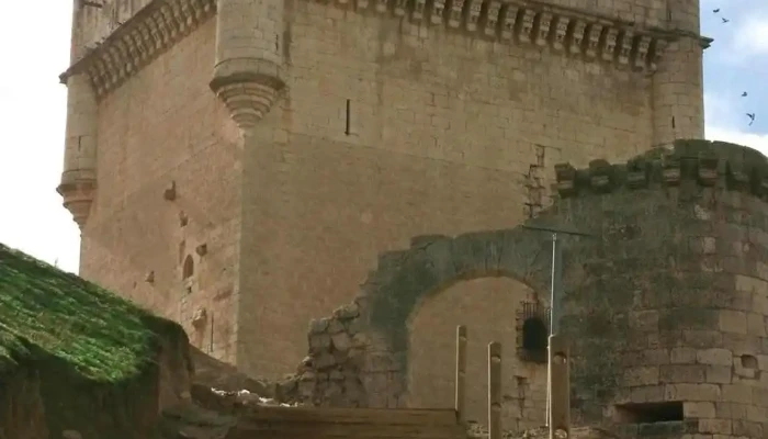 Castillo De Belmonte De Campos -  Videos - Belmonte de Campos