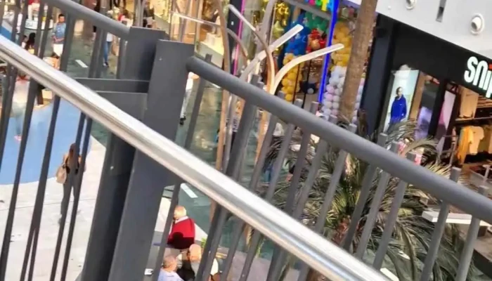 Centro Comercial Islazul -  Interior - Madrid