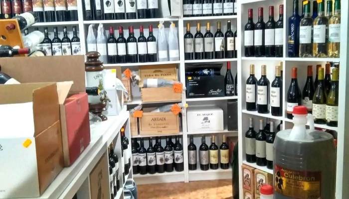 Comercio y Bodega Conchi Gandia - 2