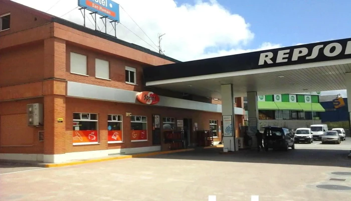 Estacion De Servicio San Roman Garcia Exterior - Meres