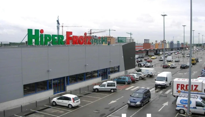 Hiper Froiz Zamora -  Estacionamiento - Zamora