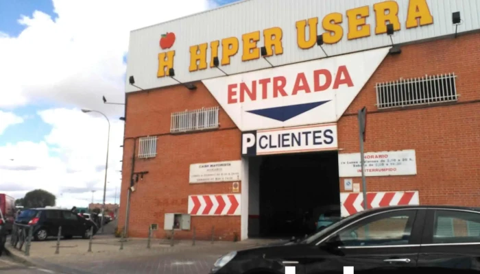 Hiper Usera Cash -  Estacionamiento - Madrid