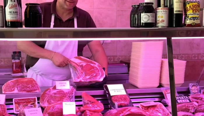 José Emilio Mariscal Martínez carniceria el molar - El Molar