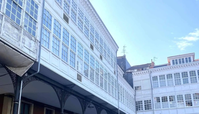 La Plaza El Mercado De Aviles Direccion - Orbón
