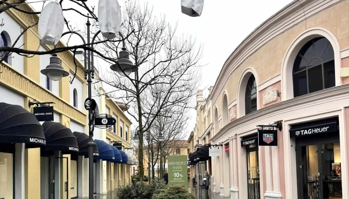 Las Rozas Village -  Numero - Las Rozas de Madrid