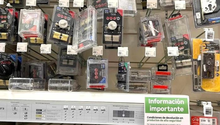 Leroy Merlin Compact Palencia -  Videos - Palencia