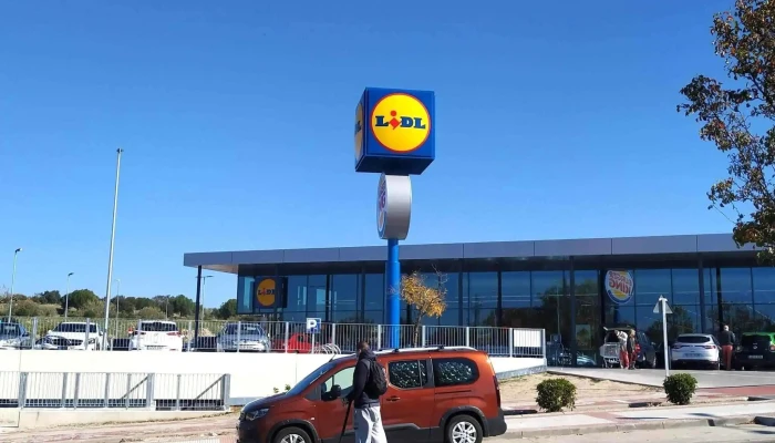 Lidl -  Estacionamiento - Las Rozas de Madrid