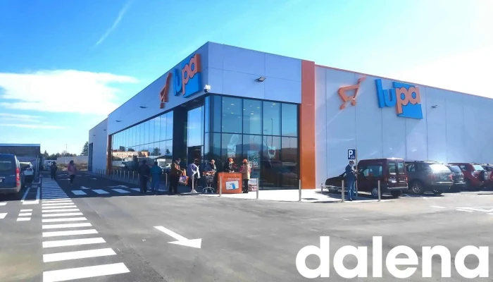 Lupa Supermercado -  Estacionamiento - Villamediana de Iregua