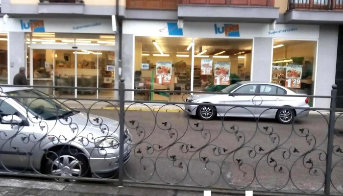 Lupa Supermercados -  Estacionamiento - Ramales de la Victoria