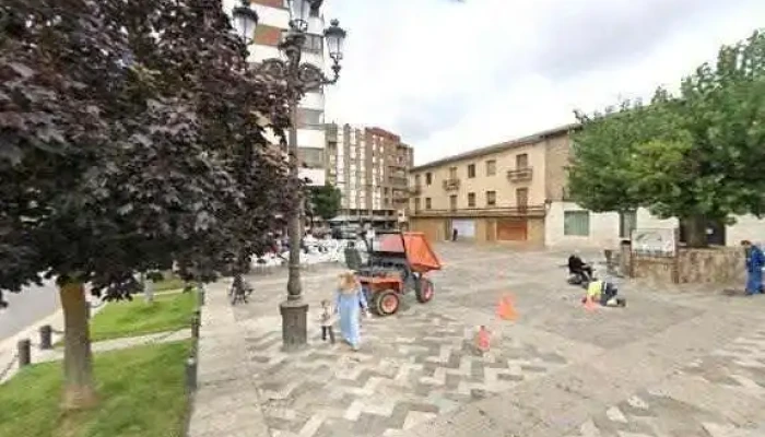 Mensi -  Cerca De Mideg - Saldaña
