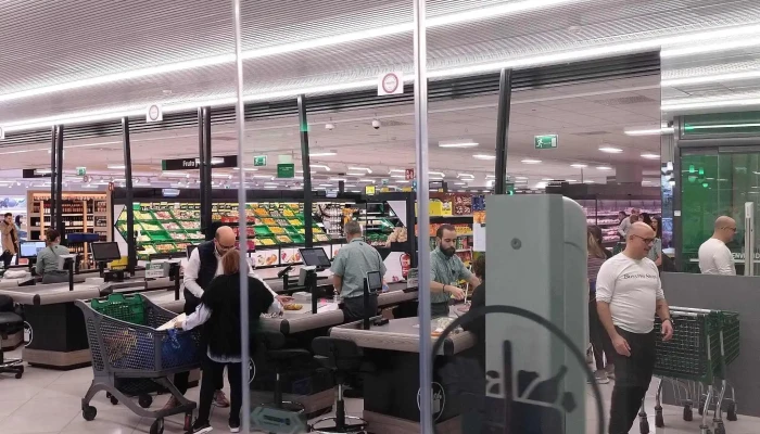Mercadona -  Telefono - 22