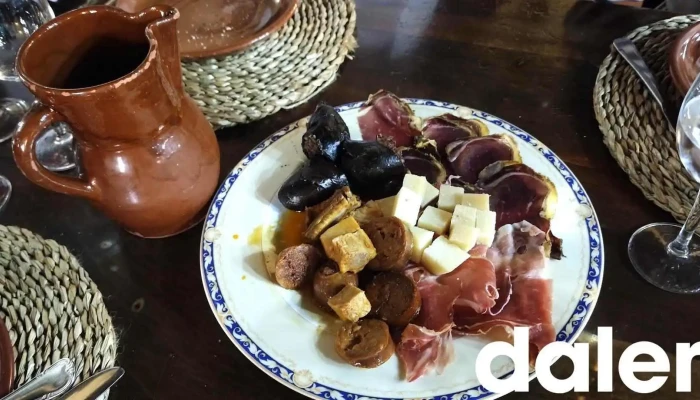 Meson Los Templarios Y Villasirga Cecina - Villalcázar de Sirga