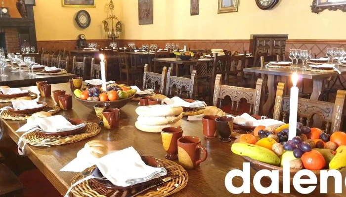 Meson Los Templarios Y Villasirga Comida Y Bebida - Villalcázar de Sirga