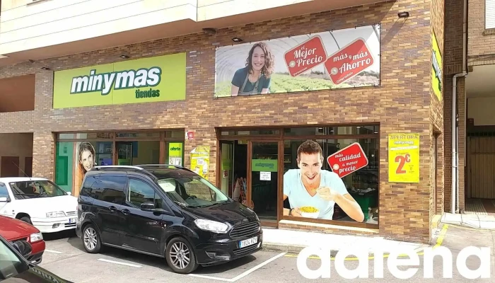 Minymas Tiendas -  Estacionamiento - Las Vegas