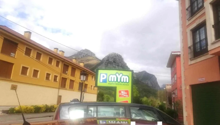 Mym Supermercados Estacionamiento - Las Arenas