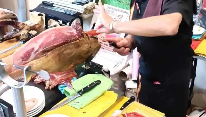 Pasion Por El Jamon Taller Del Jamon Interior - Valdemorillo