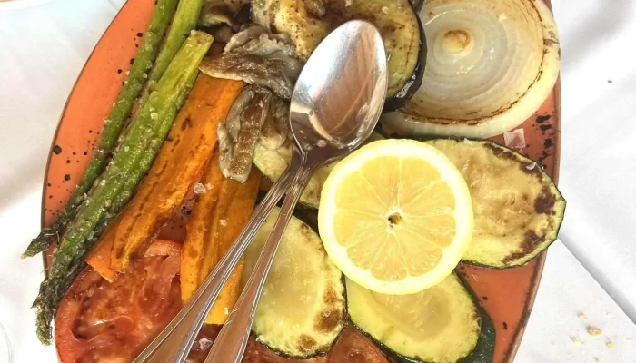 Restaurante Arandinos Collaspino -  Comida Y Bebida - Gascones