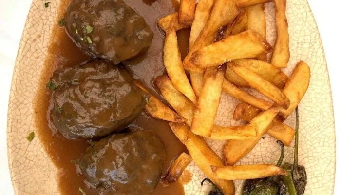 Restaurante El Colorao -  Comida Y Bebida - Alameda del Valle