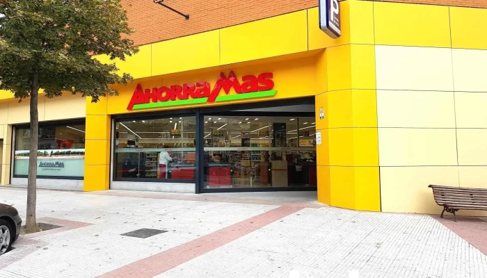 Supermercado Ahorramas -  Estacionamiento - Coslada