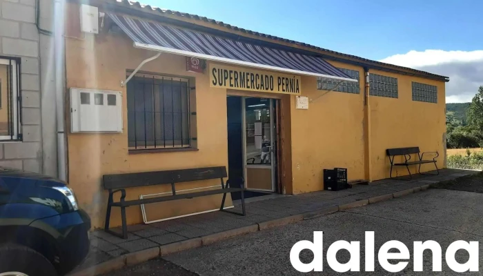 Supermercado Pernia Estacionamiento - San Salvador de Cantamuda