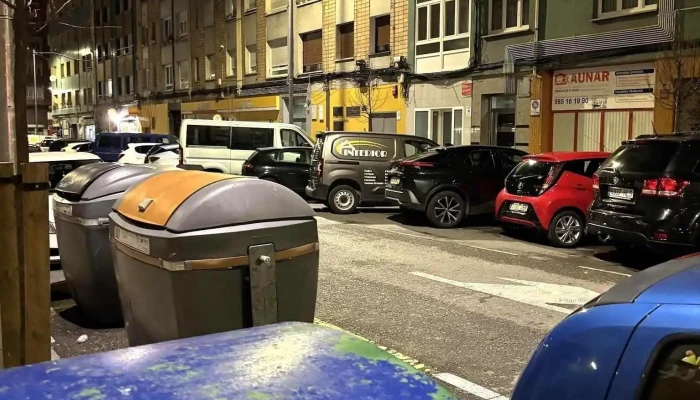 Supermercados Alimerka -  Estacionamiento - Gijón
