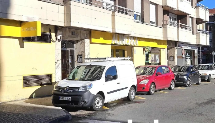 Supermercados Alimerka -  Estacionamiento - Langreo