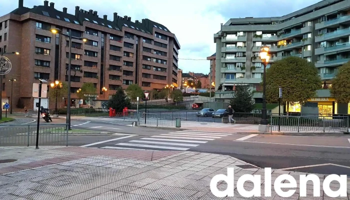 Supermercados Alimerka -  Estacionamiento - Oviedo