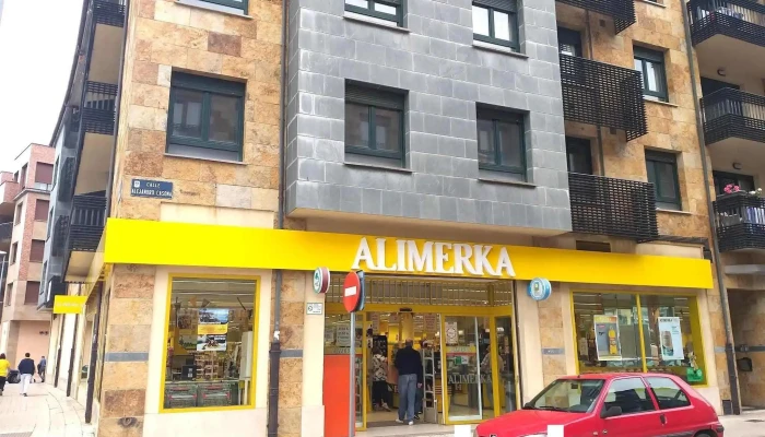 Supermercados Alimerka -  Estacionamiento - Villaviciosa