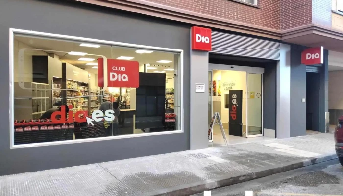Supermercados Dia -  Estacionamiento - Palencia