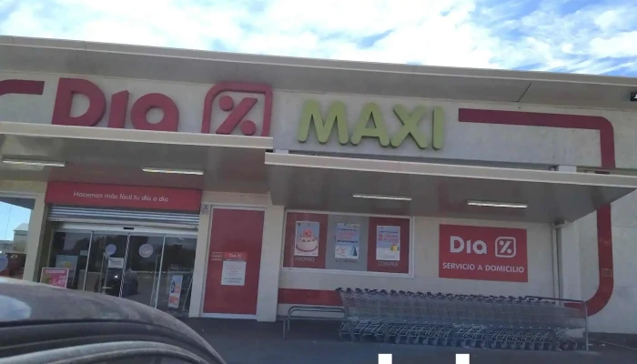 Supermercados Dia -  Estacionamiento - El Escorial