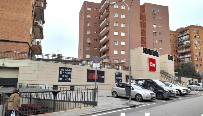 Supermercados Dia -  Estacionamiento - Madrid