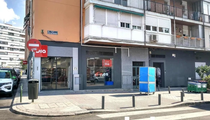 Supermercados Dia -  Estacionamiento - Madrid