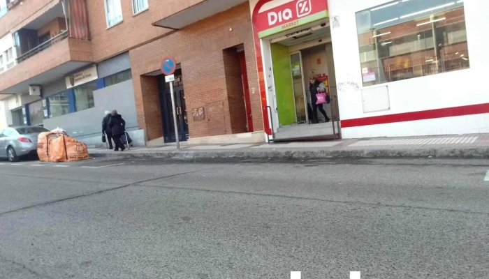 Supermercados Dia -  Estacionamiento - Madrid