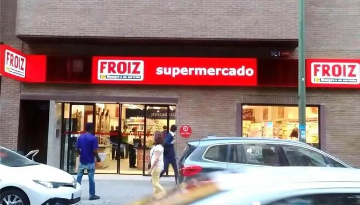 Supermercados Froiz -  Estacionamiento - Madrid