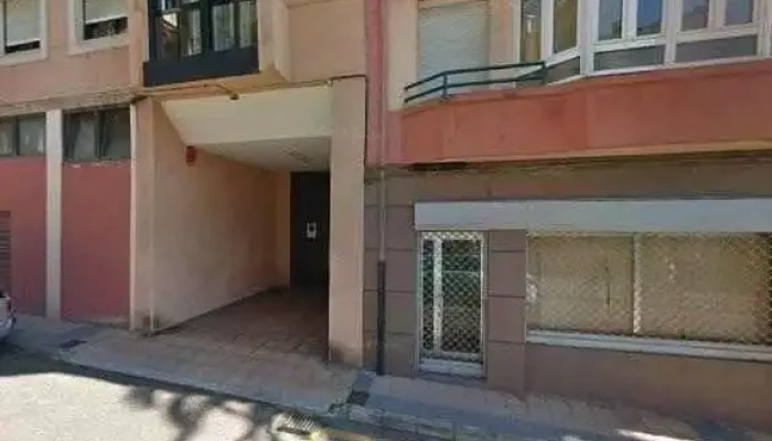Ultramarinos Ana -  Donde - Luanco